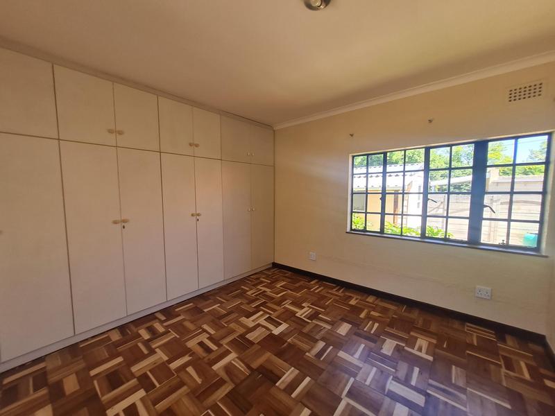 To Let 3 Bedroom Property for Rent in Stuarts Hill Western Cape